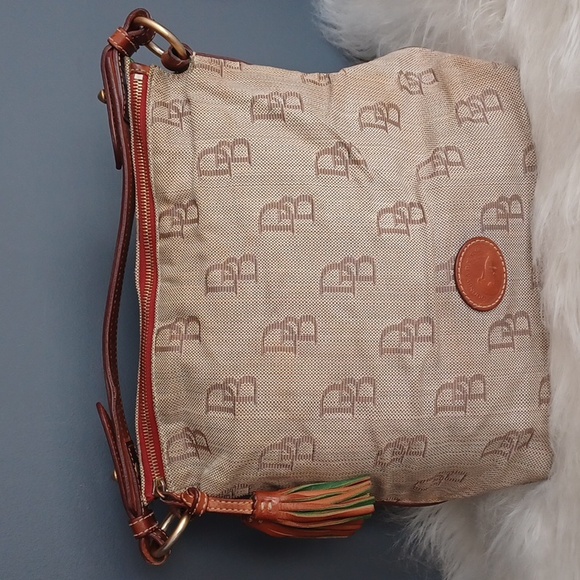 Dooney and Bourkesignaturebag